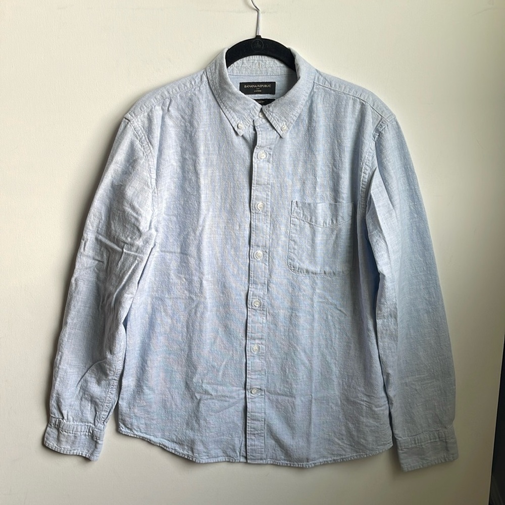 Banana Republic Men’s Oxford Untucked Fit | Blue | Medium